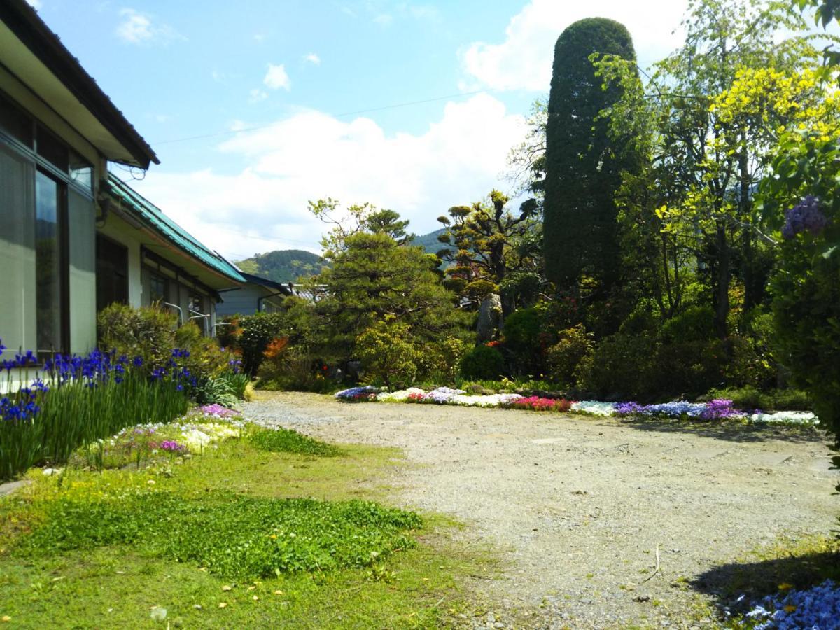 ゲストハウス「古民家の宿梨本軒」 Takayama (Nagano) Экстерьер фото